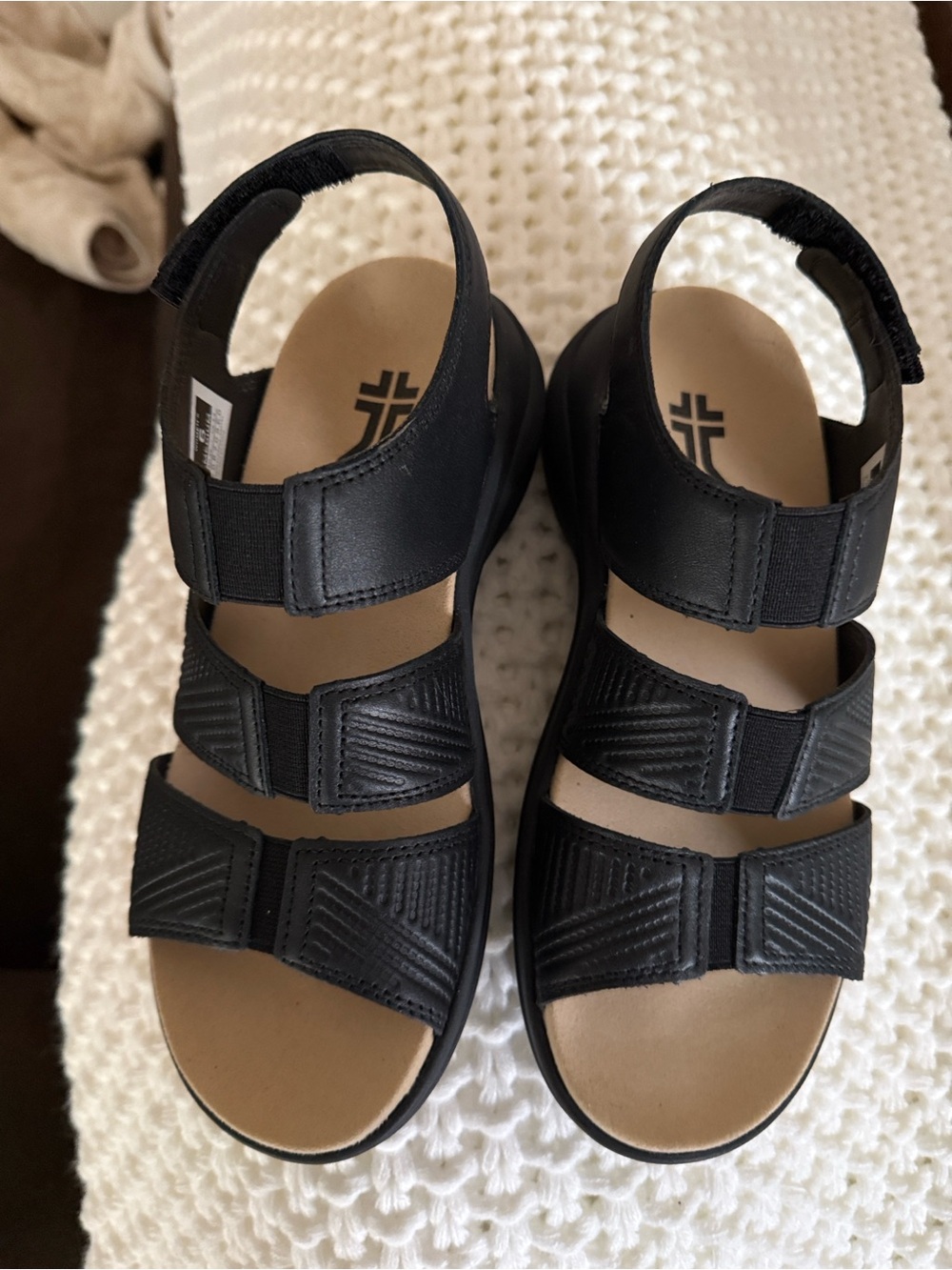 KURU NEW Black Three-Strap Adjustable Women's Sandals